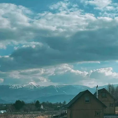 Rajskie Wzgórze W Karkonoszach Lomnica (Jelenia Gora)