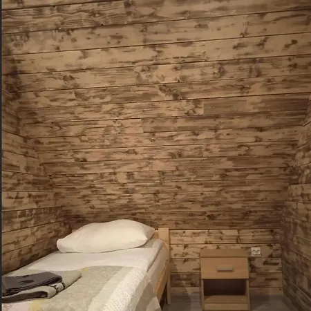 Rajskie Wzgorze W Karkonoszach Lomnica (Jelenia Gora)