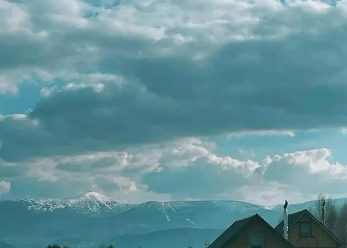 Rajskie Wzgorze W Karkonoszach Lomnica (Jelenia Gora)