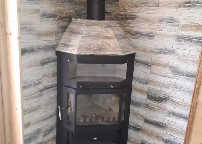 Rajskie Wzgorze W Karkonoszach Lomnica (Jelenia Gora)